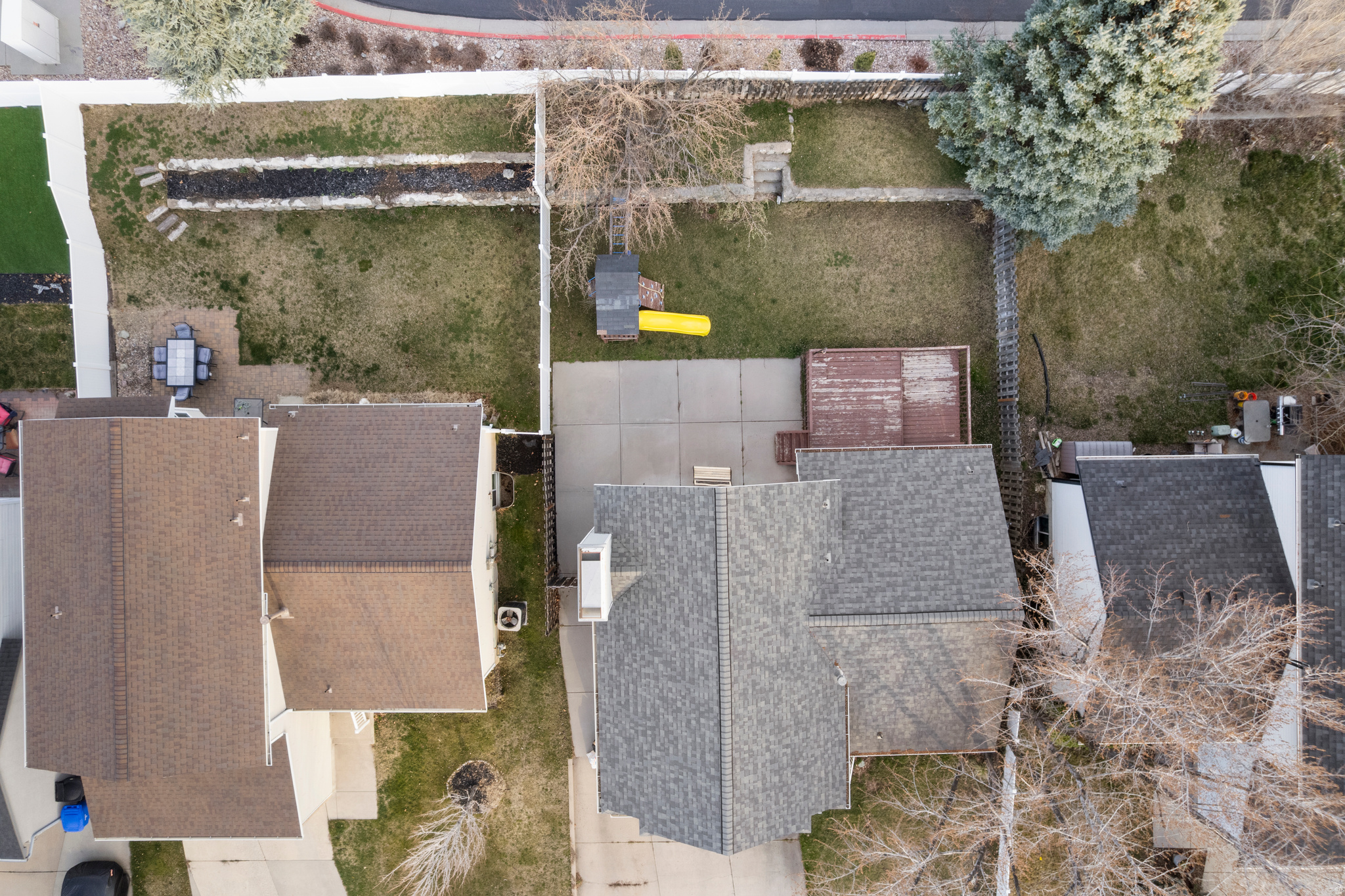 OAKRIDGE COUNTRY EST - Residential