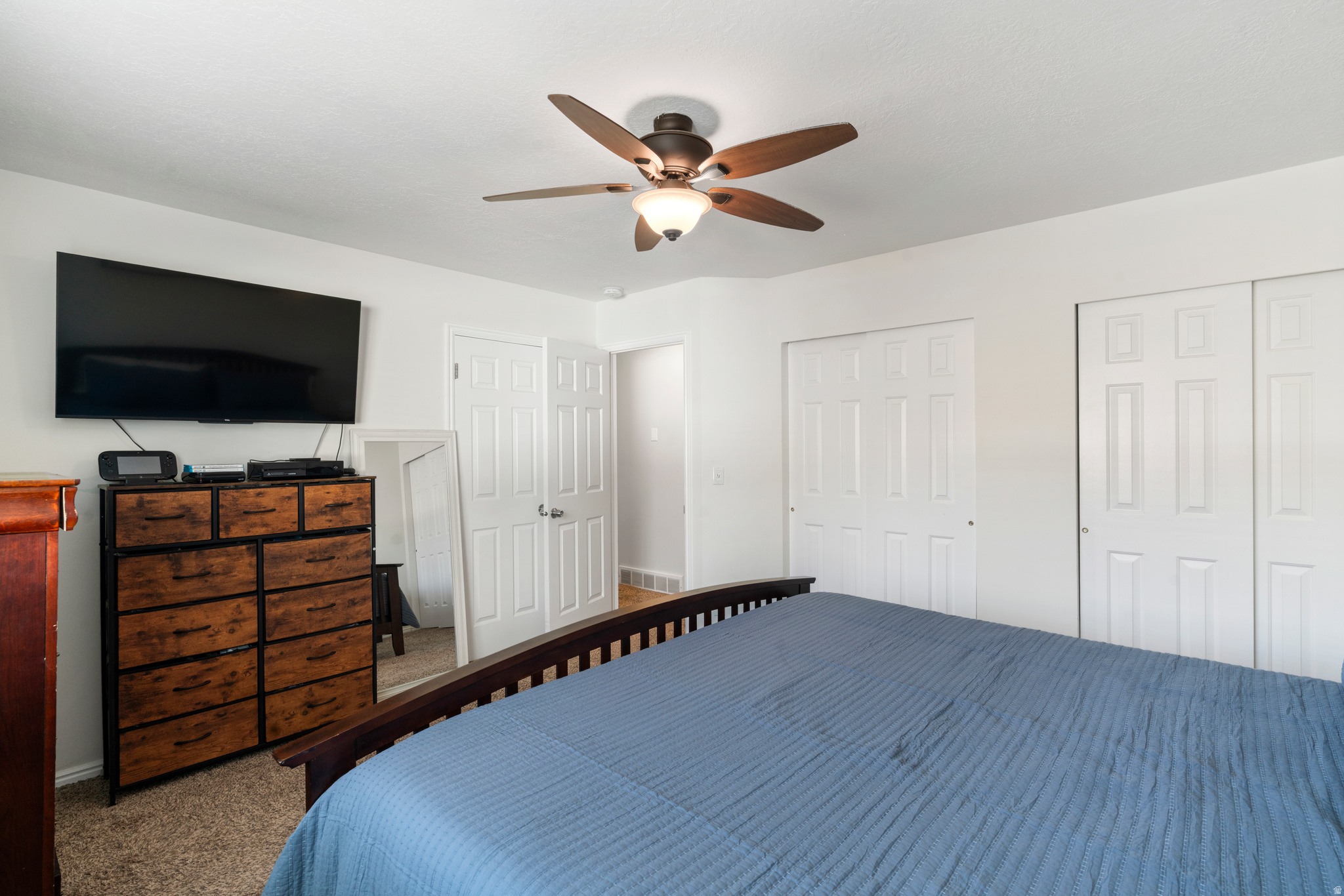 OAKRIDGE COUNTRY EST - Residential