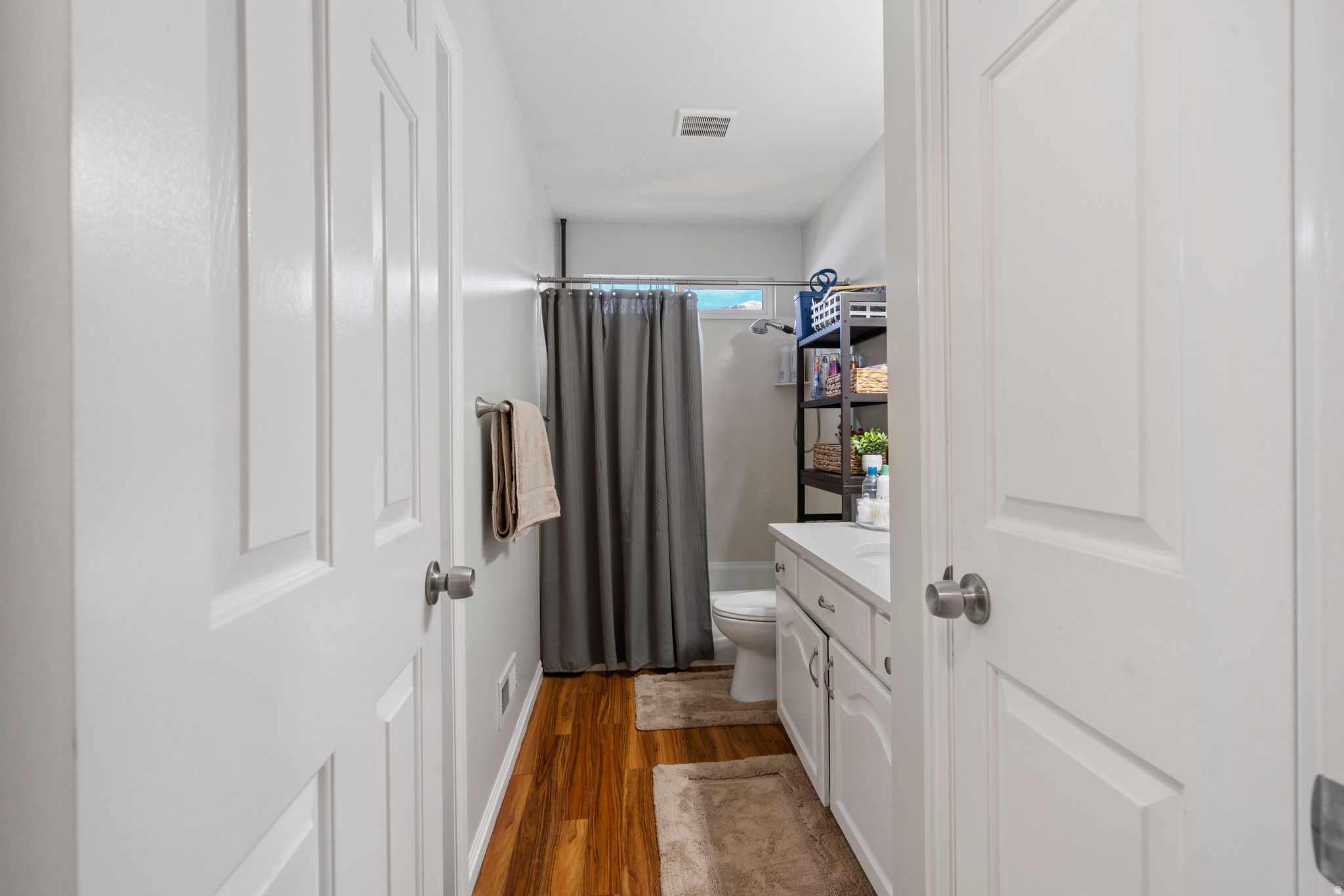 OAKRIDGE COUNTRY EST - Residential