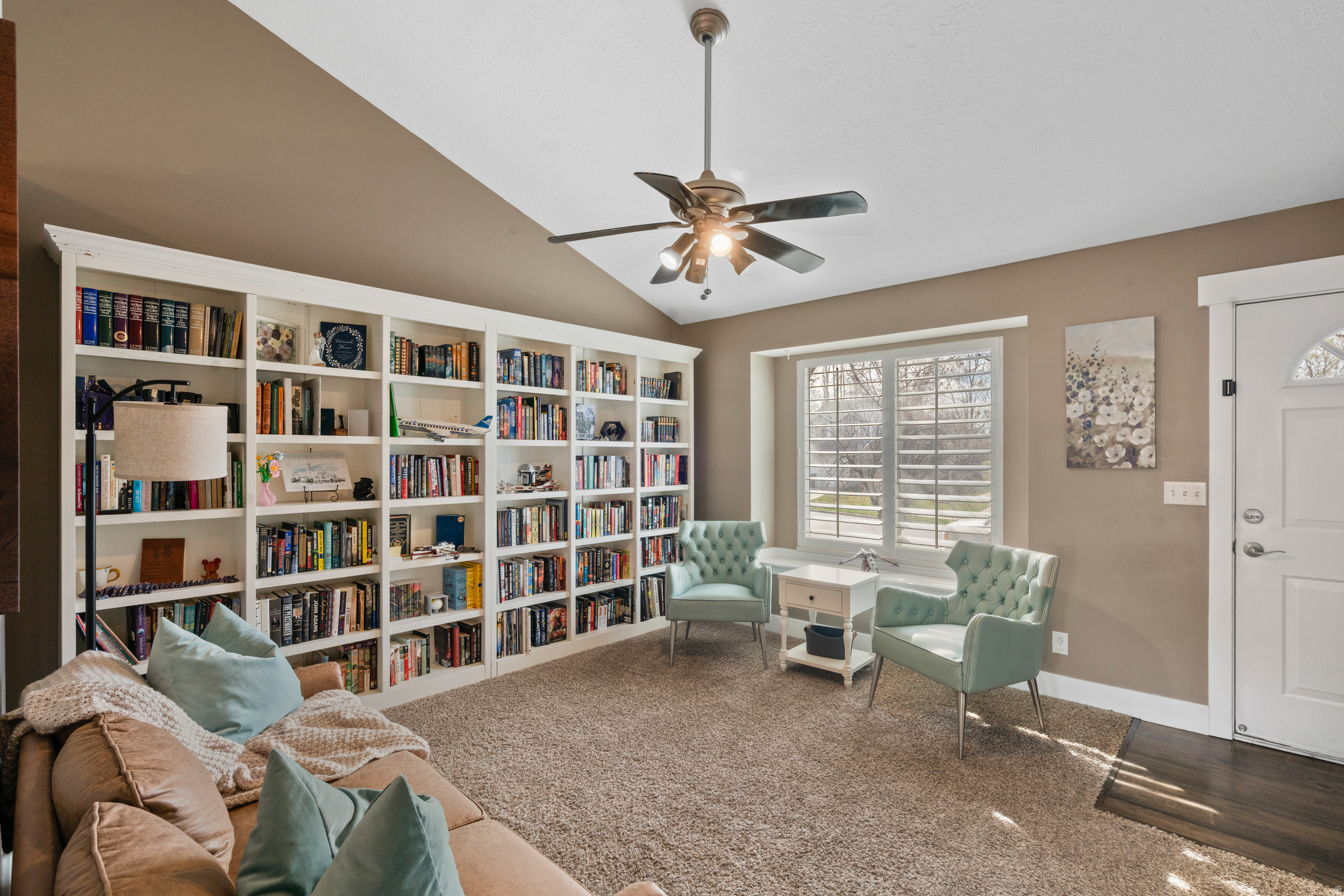 OAKRIDGE COUNTRY EST - Residential