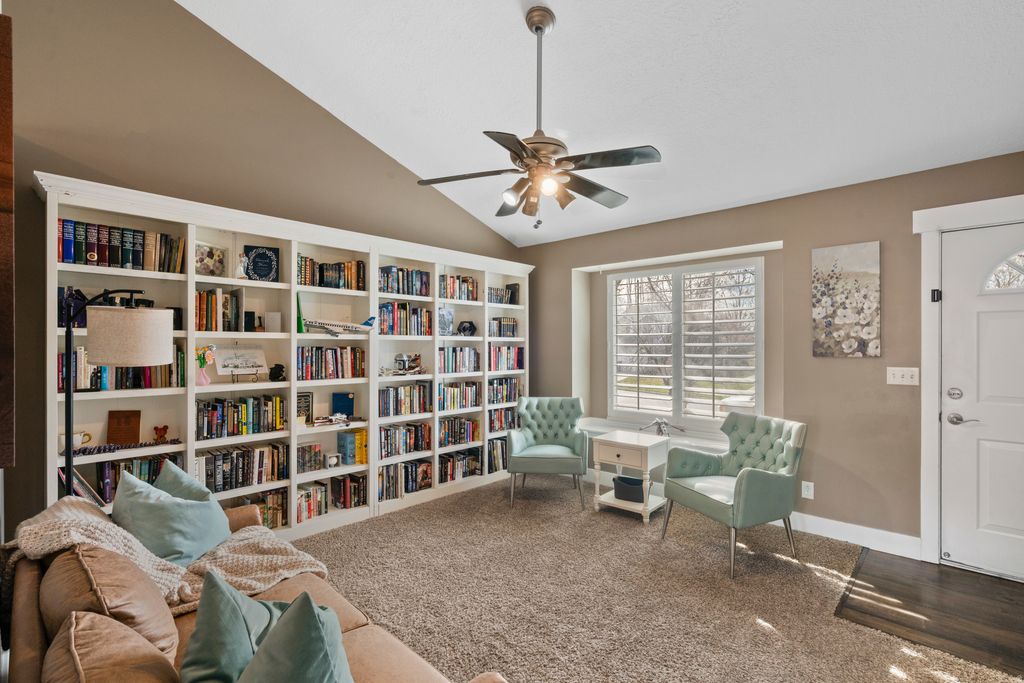 Photo of 1096 N 1100 W, Farmington, UT 84025 (MLS # 2142121)