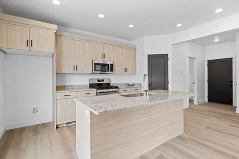 Tiny photo for 141 S 940 St E, Santaquin, UT 84655 (MLS # 2139621)