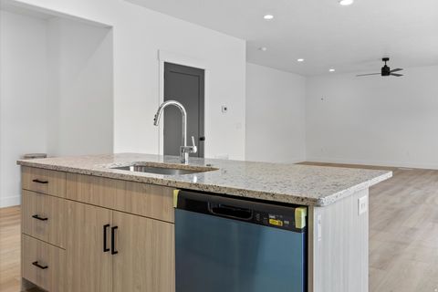 Tiny photo for 141 S 940 St E, Santaquin, UT 84655 (MLS # 2139621)