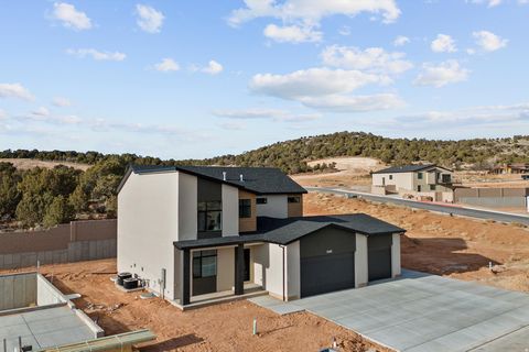 Photo of 141 S 940 St E, Santaquin, UT 84655 (MLS # 2139621)