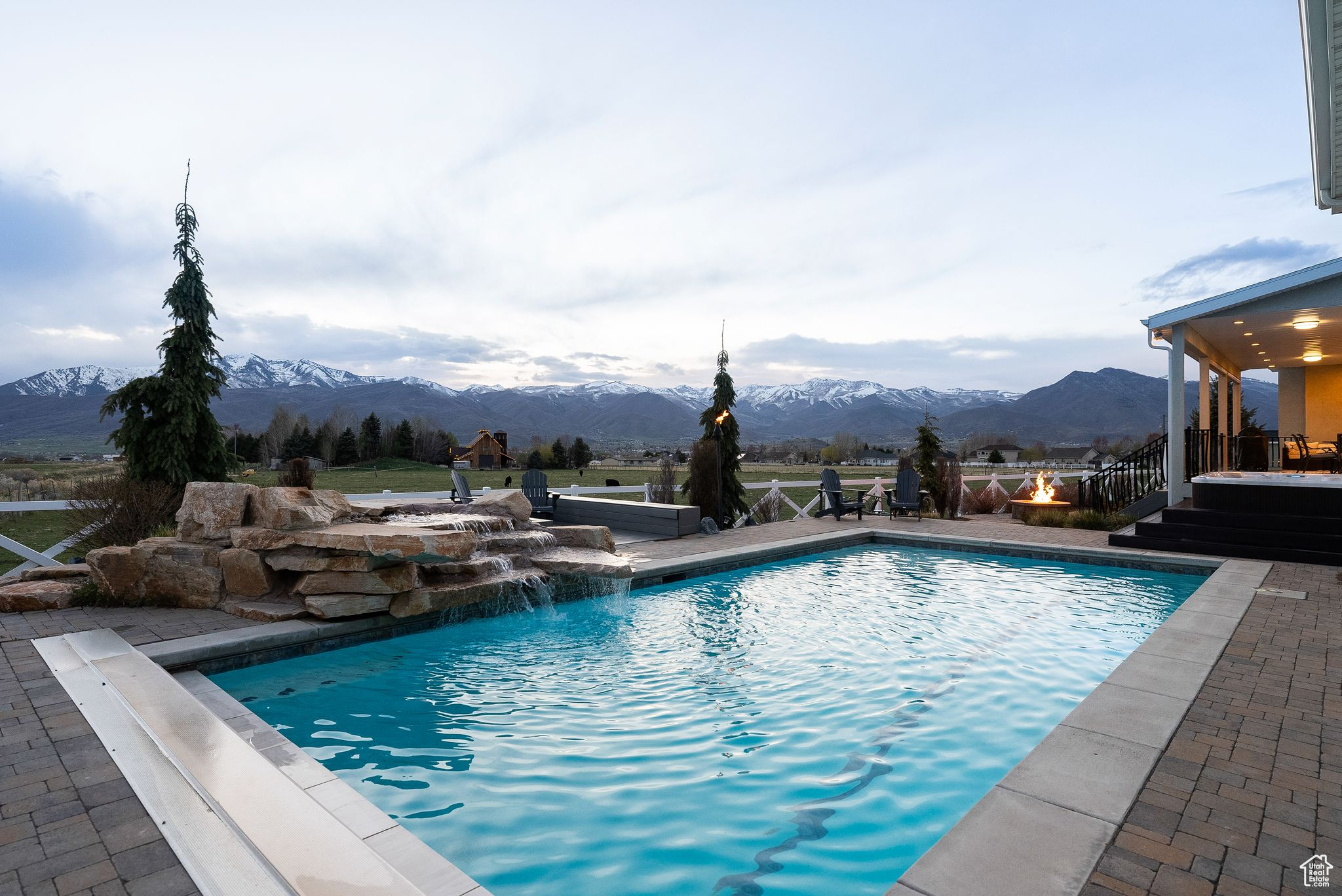 ALPINE MEADOWS - Residential