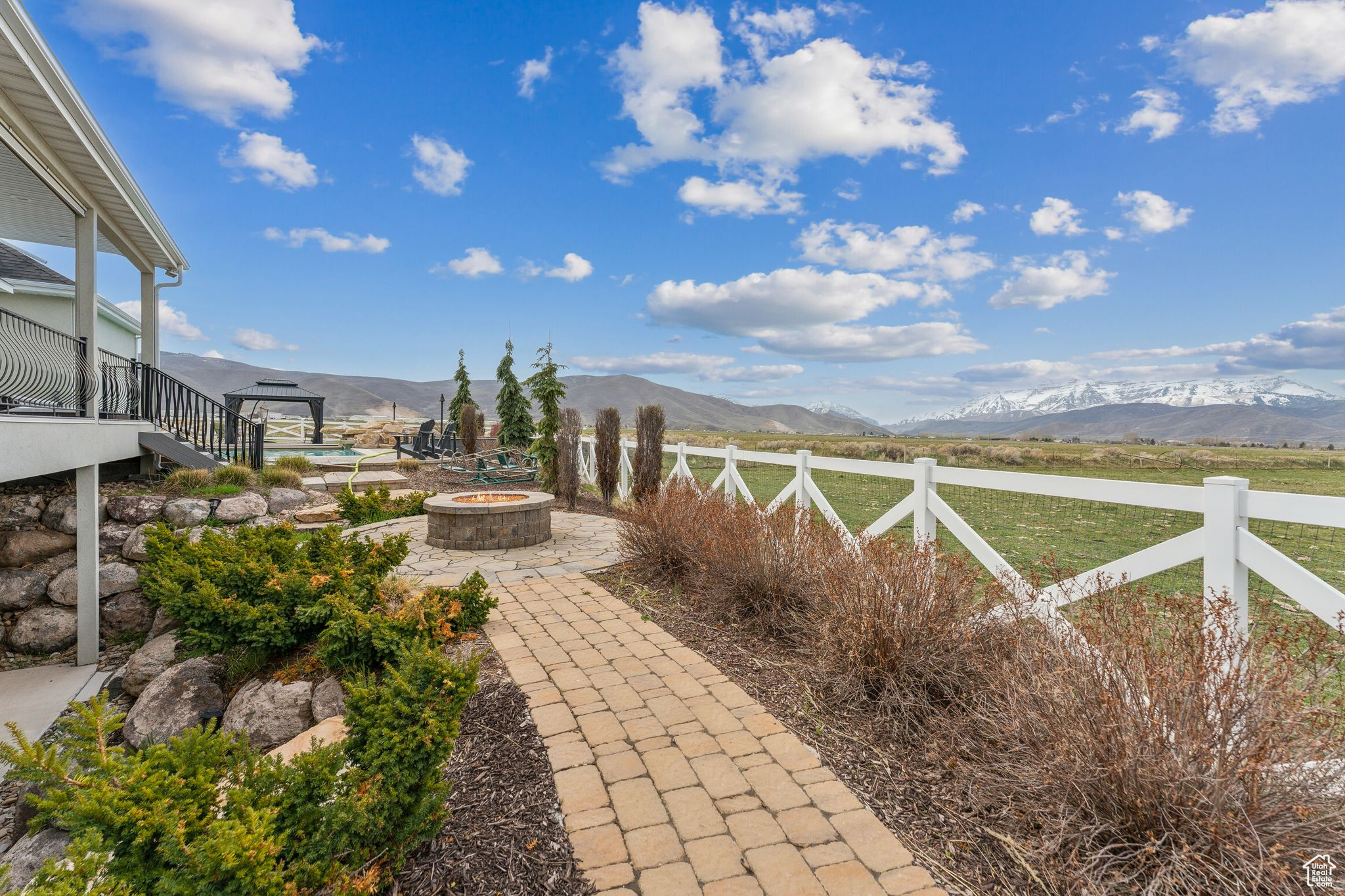 ALPINE MEADOWS - Residential