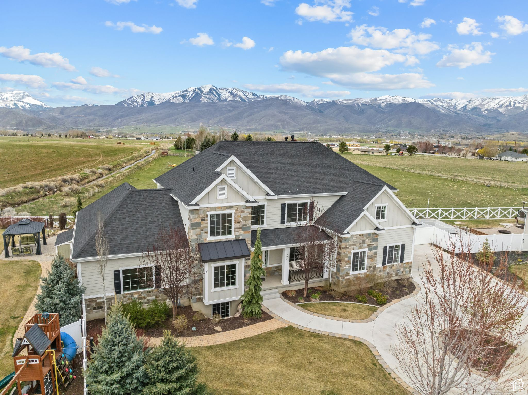 ALPINE MEADOWS - Residential