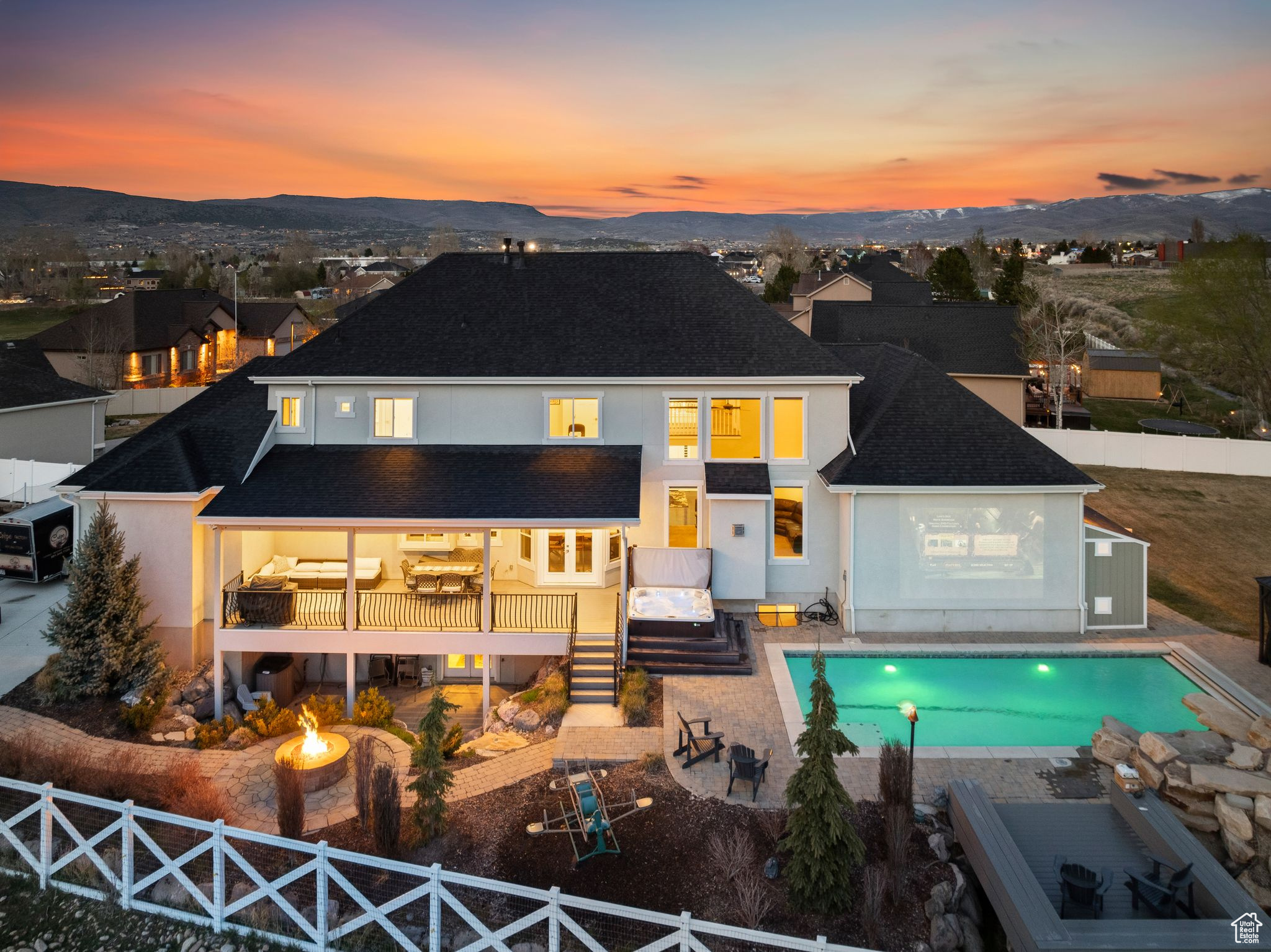 ALPINE MEADOWS - Residential