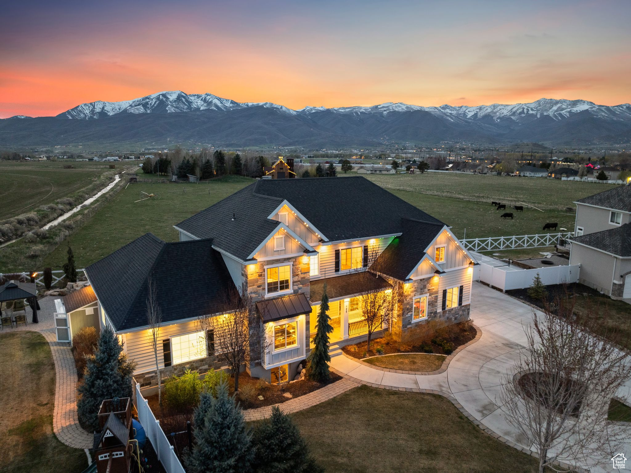 ALPINE MEADOWS - Residential