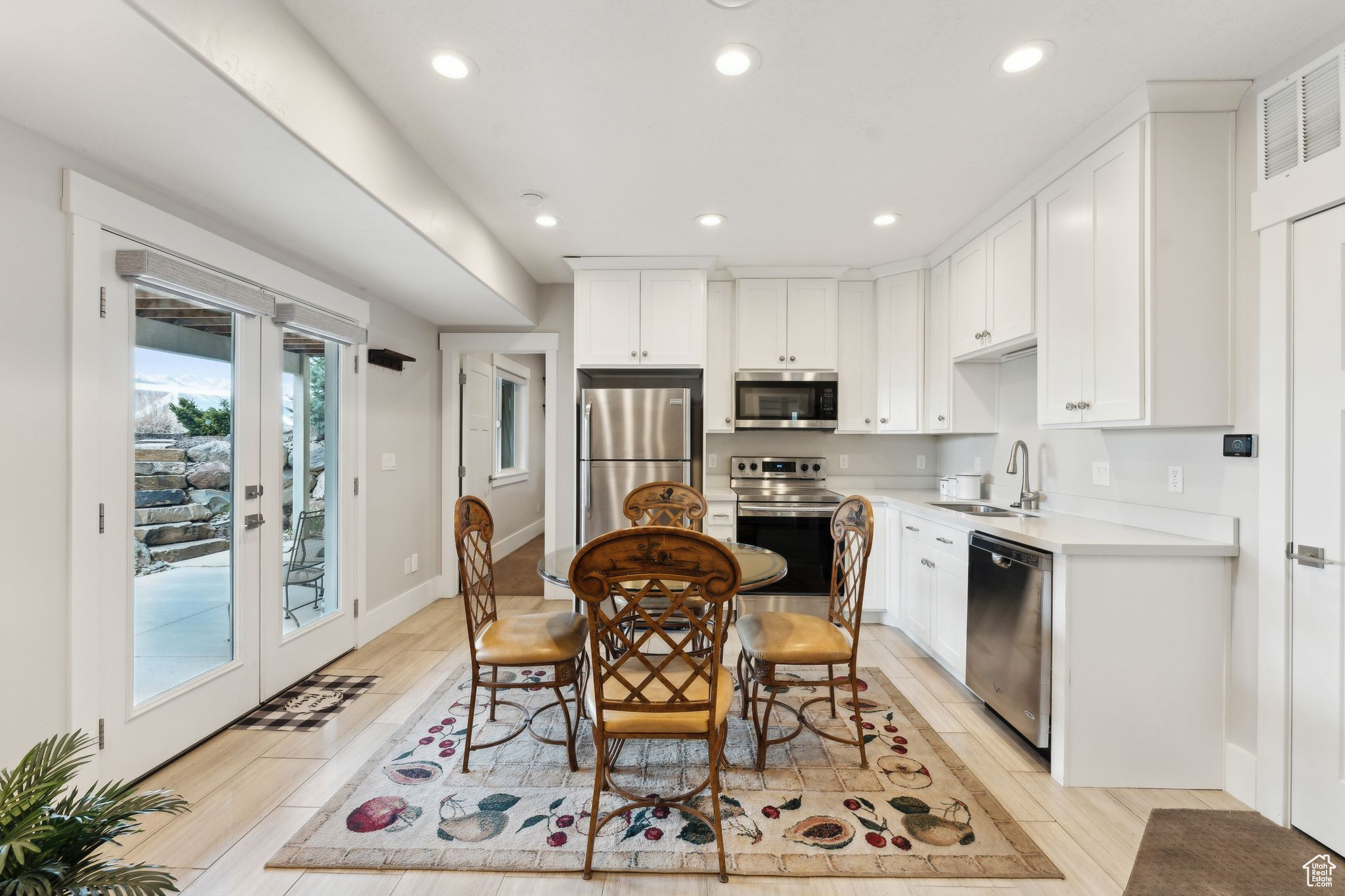 ALPINE MEADOWS - Residential