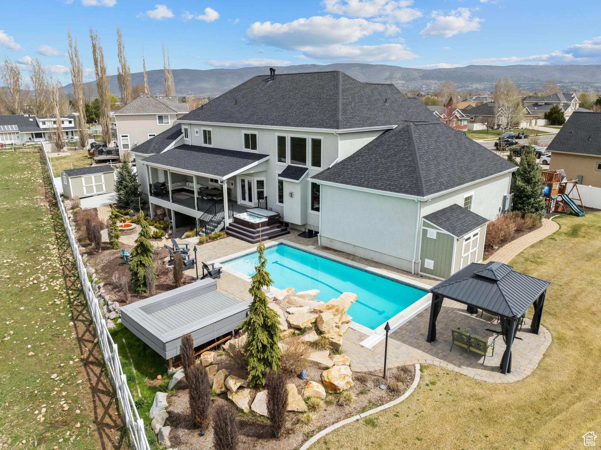 ALPINE MEADOWS - Residential