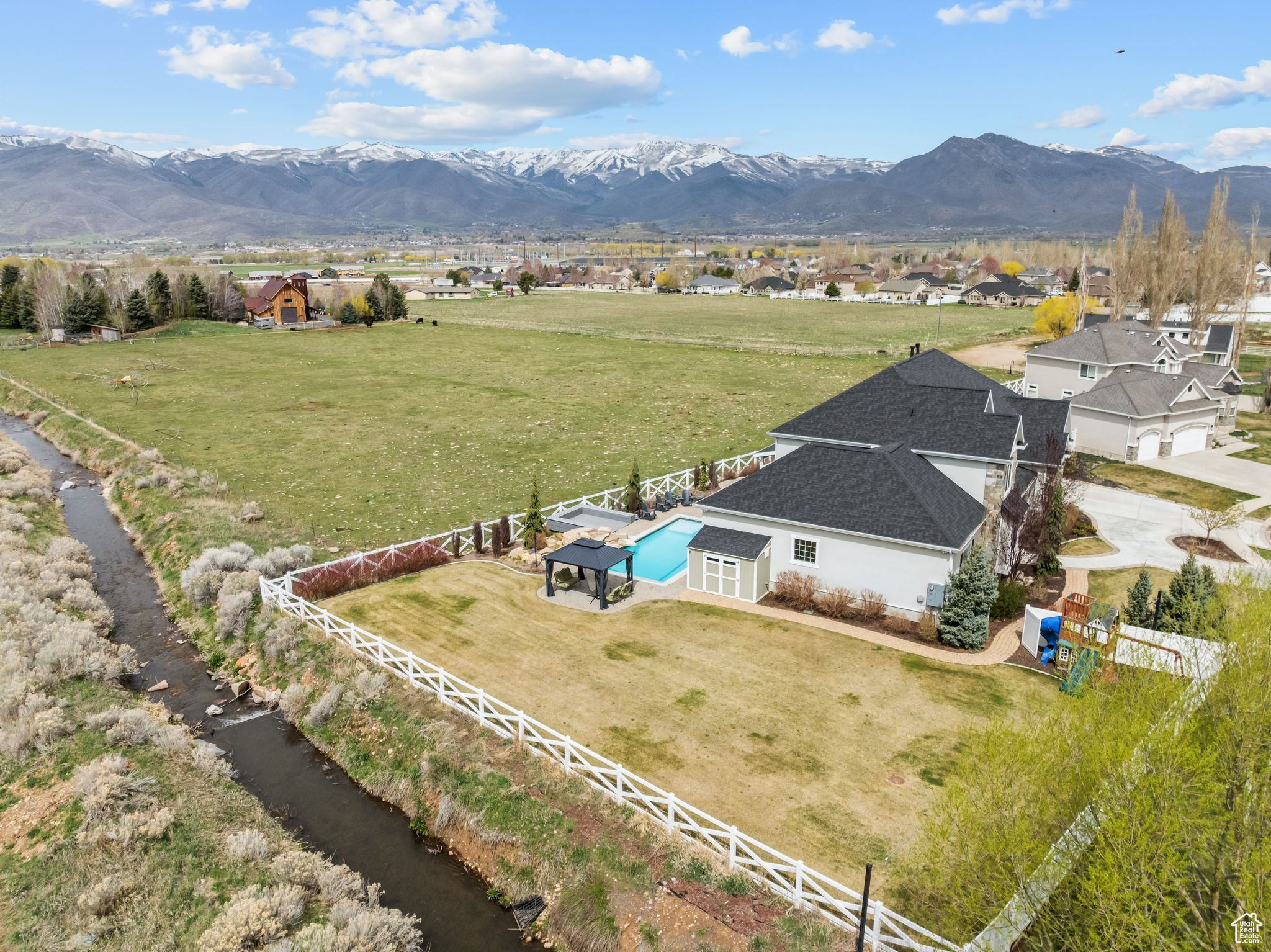 ALPINE MEADOWS - Residential