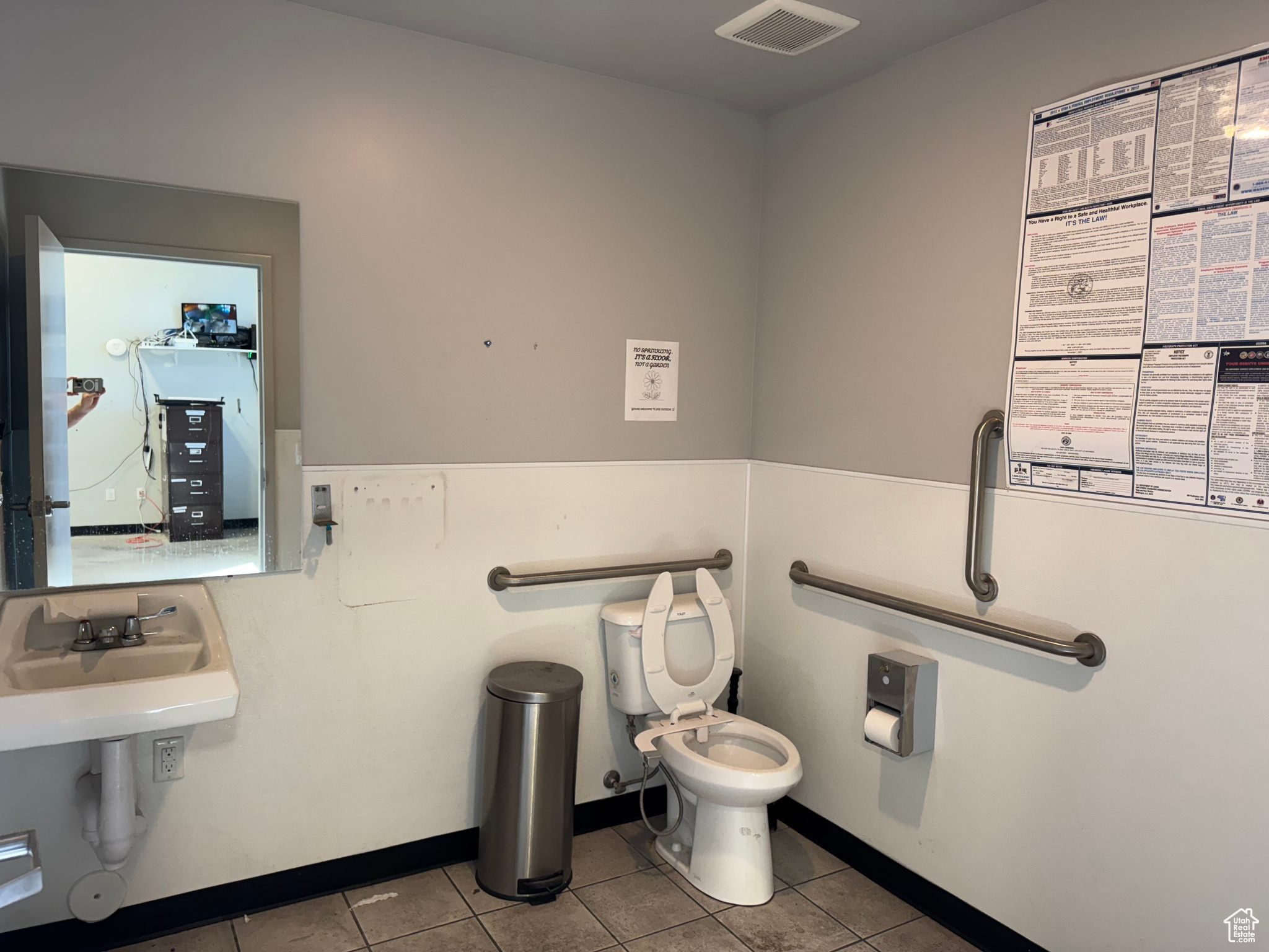 MEADOWS - Commercial Lease