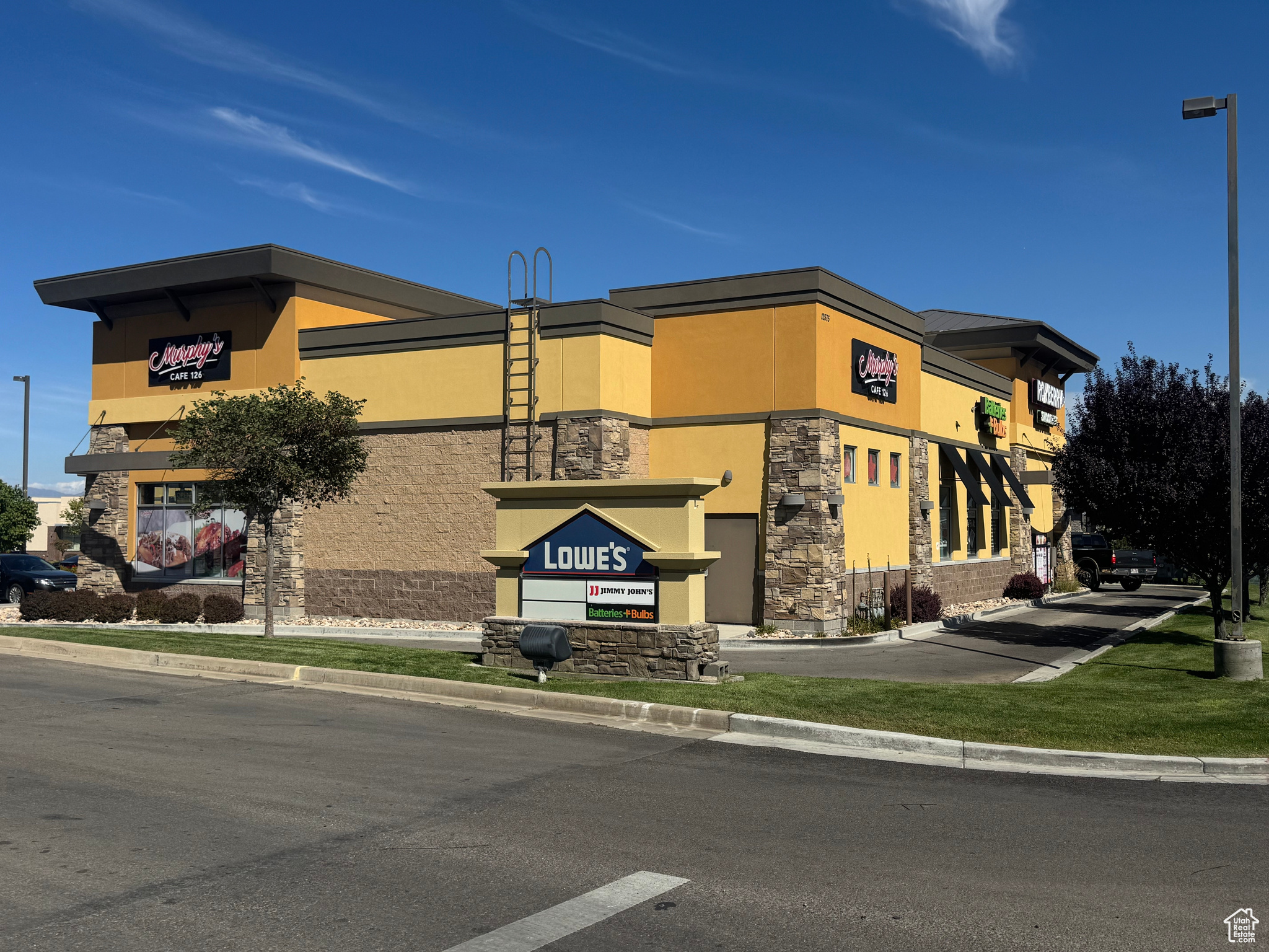 MEADOWS - Commercial Lease