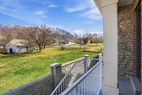 Tiny photo for 345 E 100 S, Santaquin, UT 84655 (MLS # 2141809)