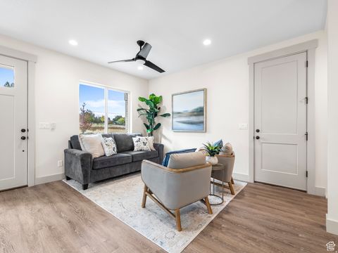 Tiny photo for 345 E 100 S, Santaquin, UT 84655 (MLS # 2141809)