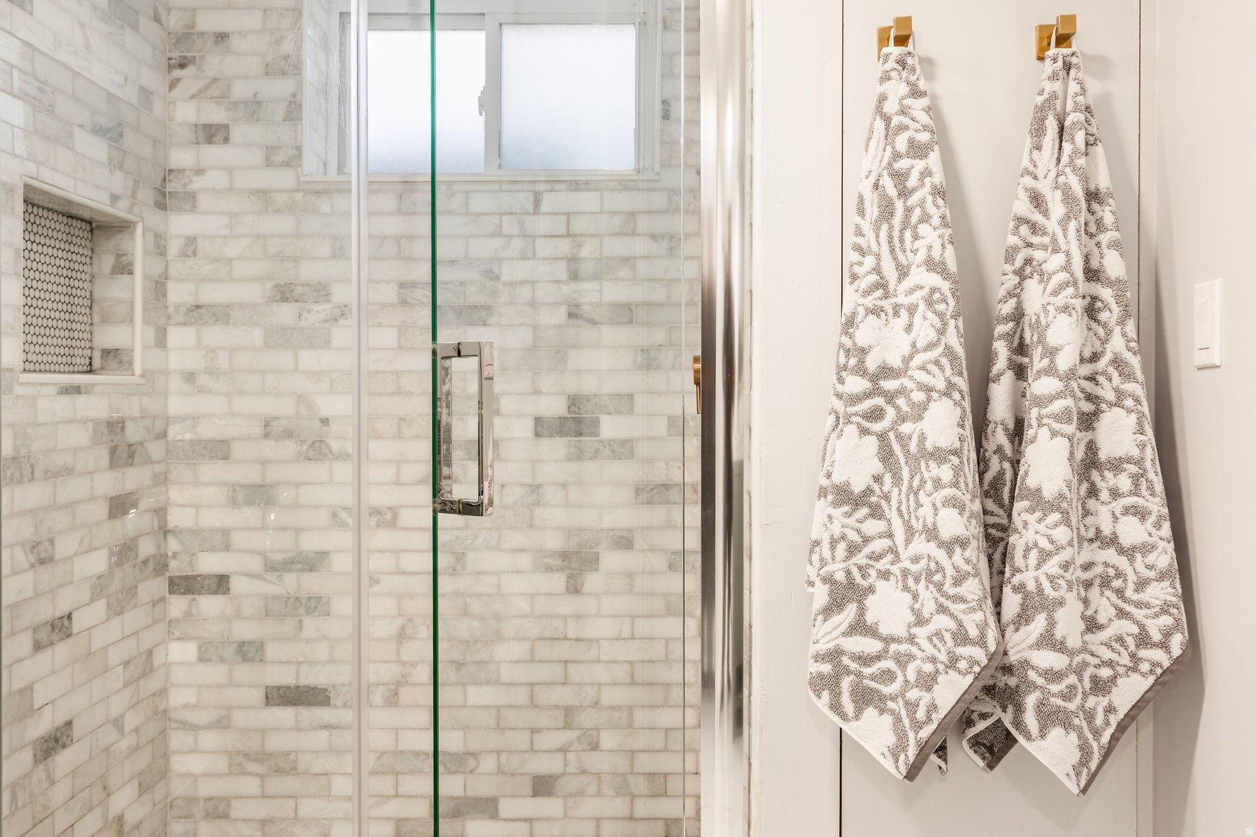 ROWENA - Residential