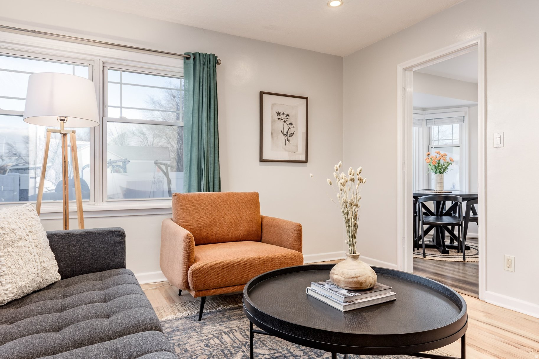 ROWENA - Residential