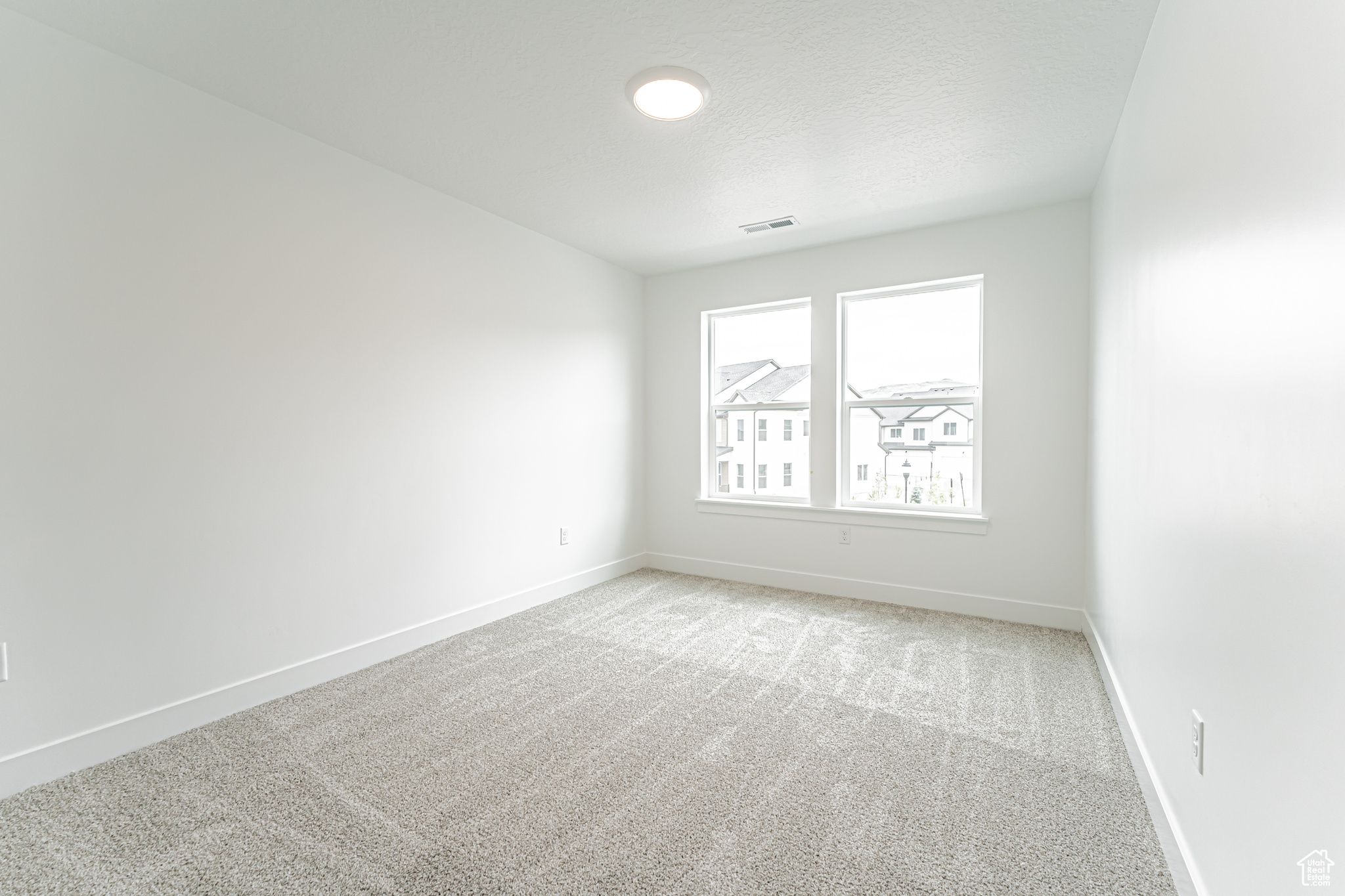 KING'S CANYON - Residential