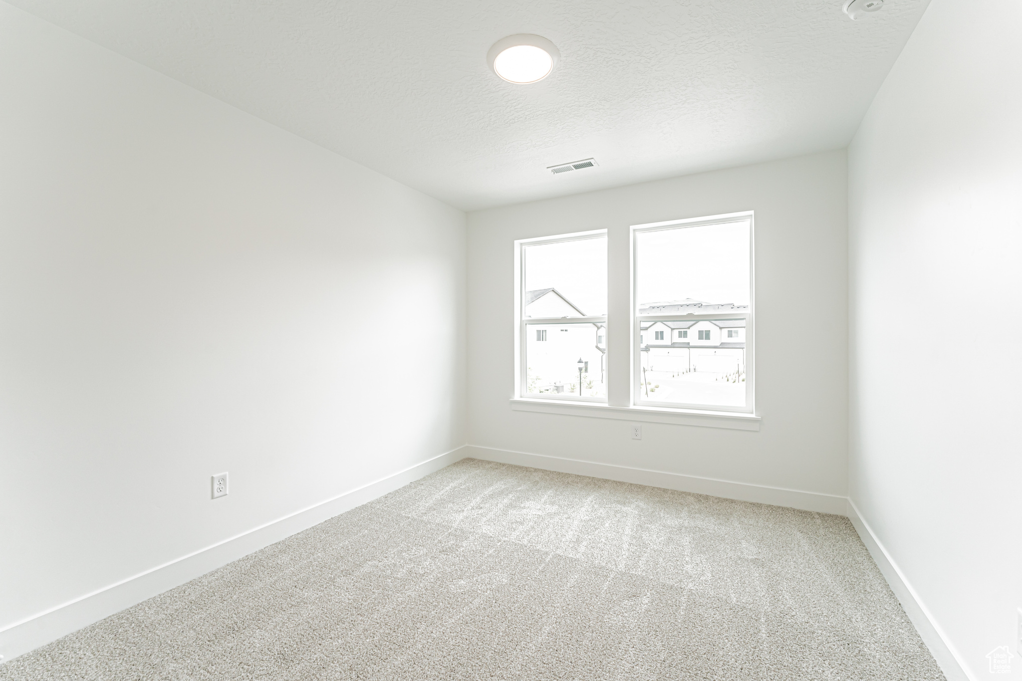 KING'S CANYON - Residential