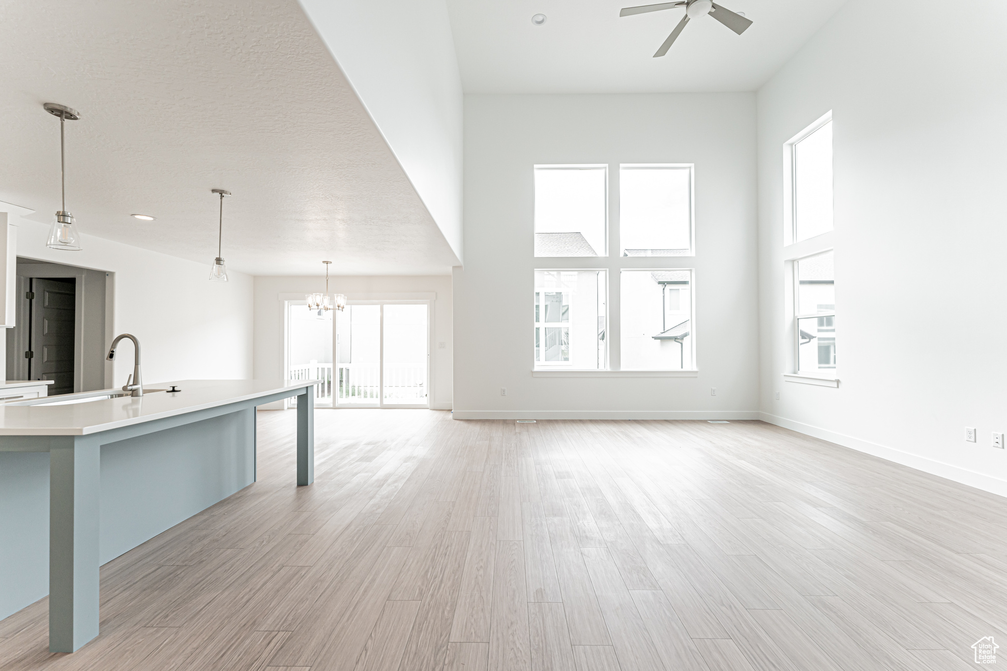 KING'S CANYON - Residential