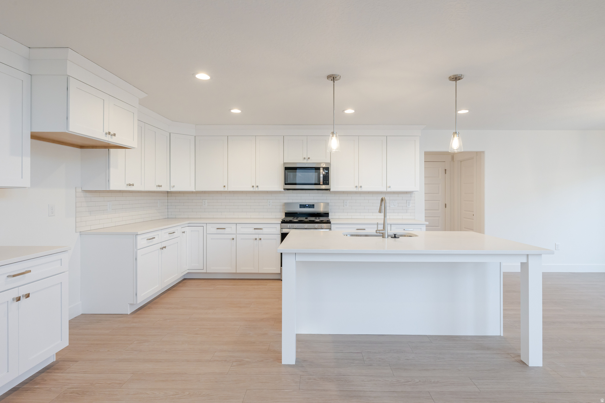 KING'S CANYON - Residential