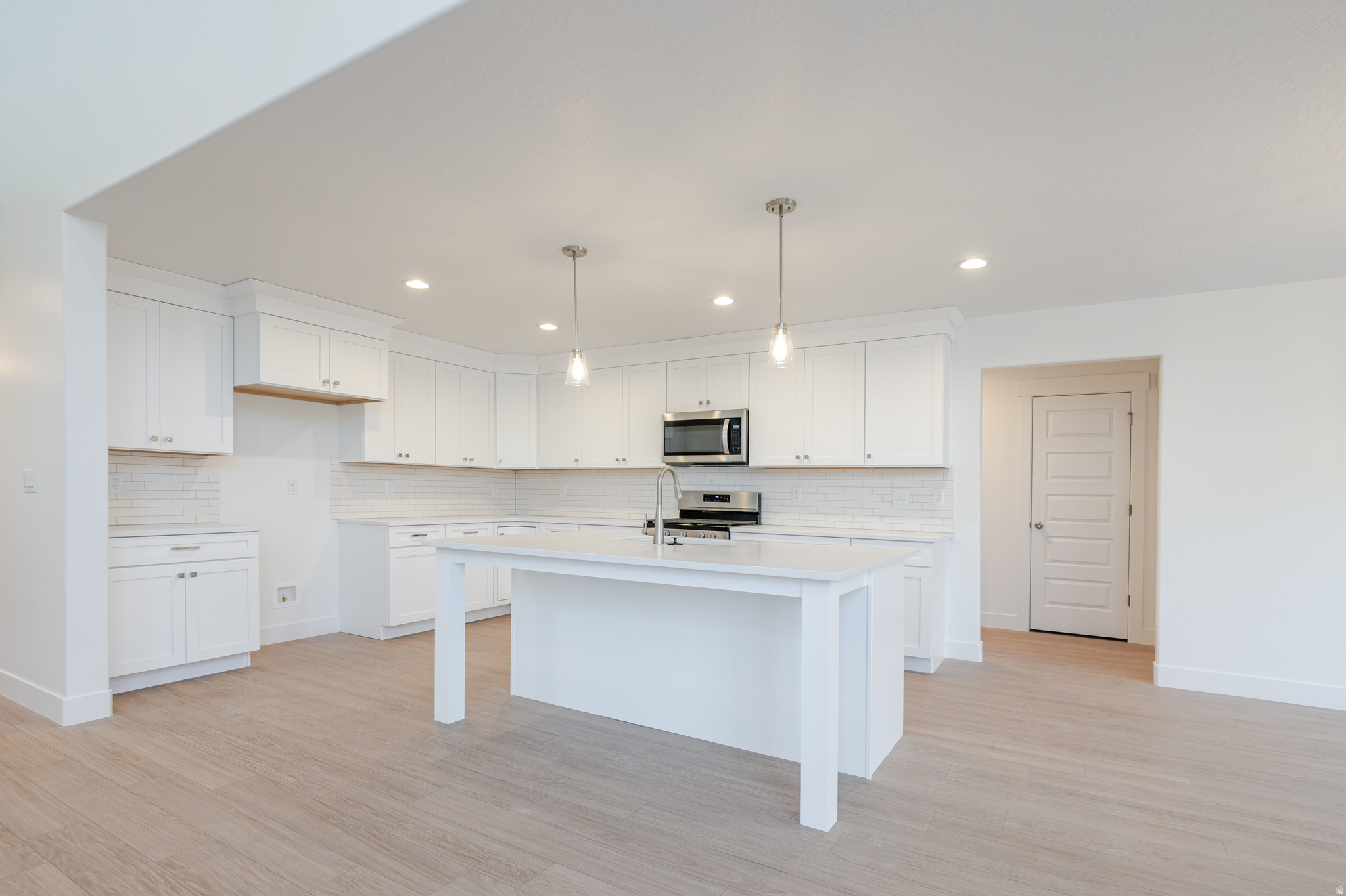 KING'S CANYON - Residential