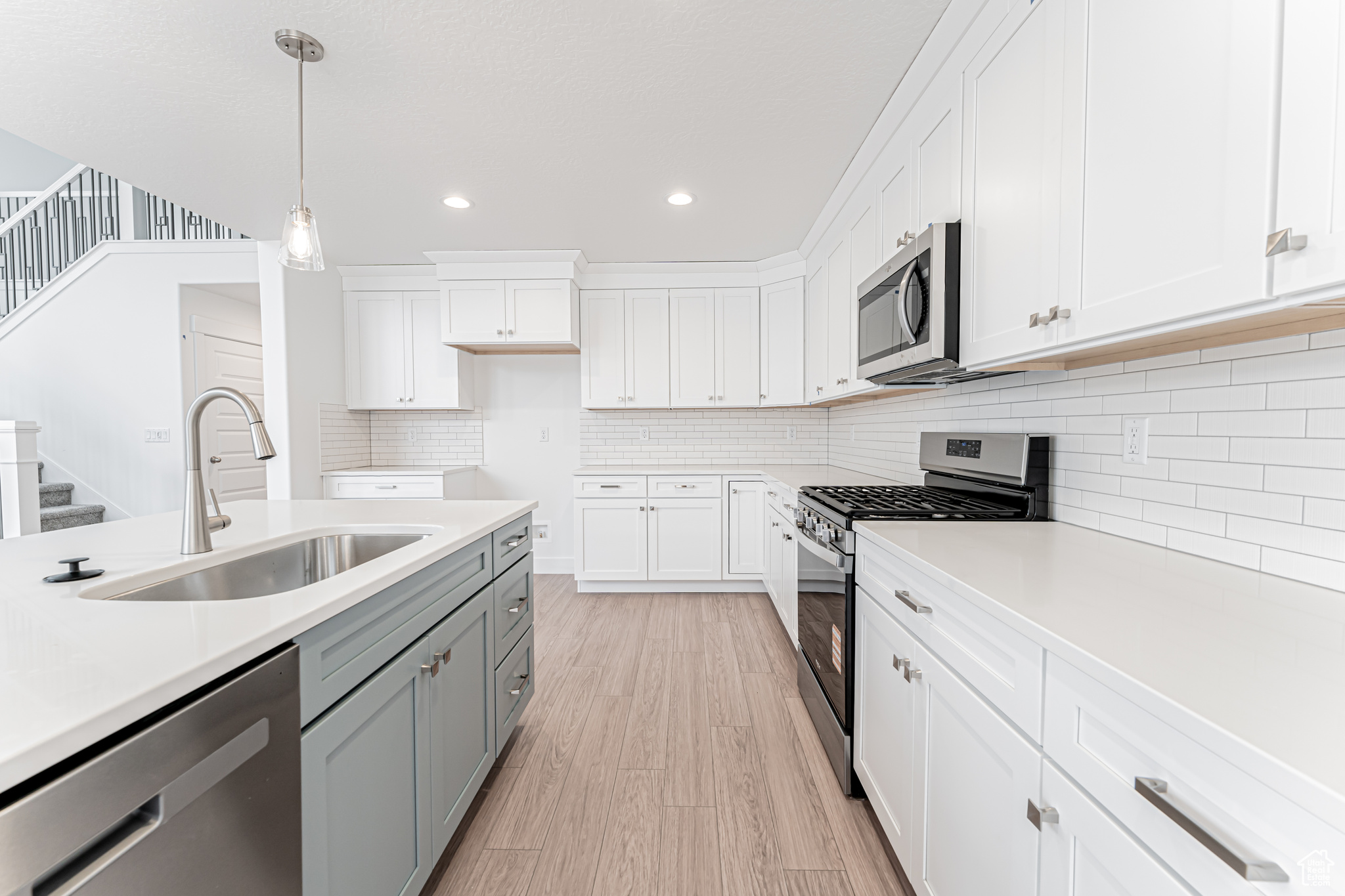 KING'S CANYON - Residential