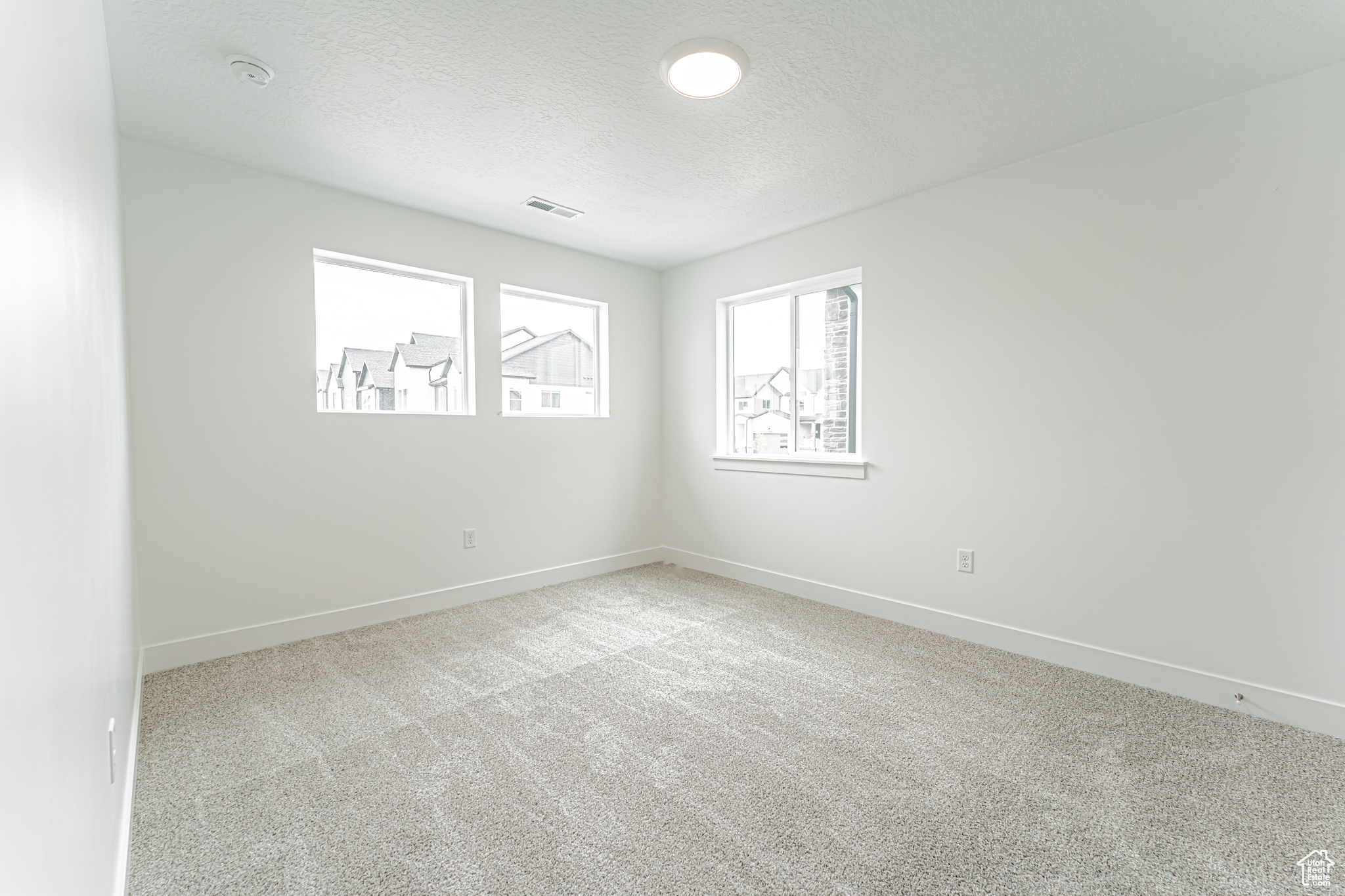 KING'S CANYON - Residential