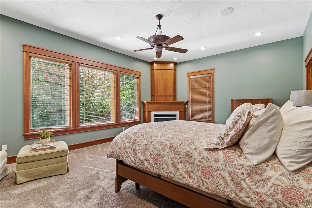 HIDDEN SHADOW ESTATE - Residential