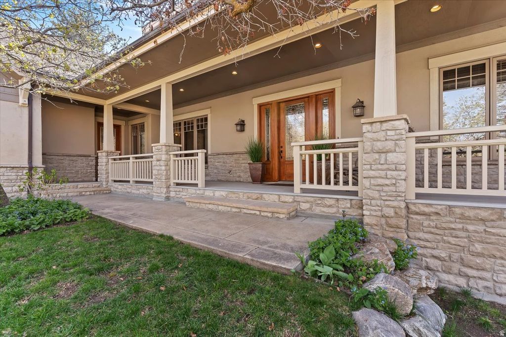 Photo of 5074 IROQUOIS WAY, Ogden, UT 84403 (MLS # 2148941)