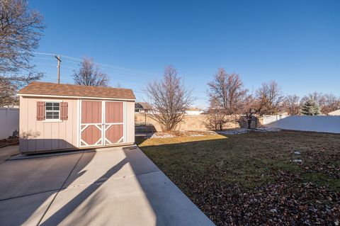 Tiny photo for 4222 W CHESTNUT VIEW DR DR, South Jordan, UT 84009 (MLS # 2129784)