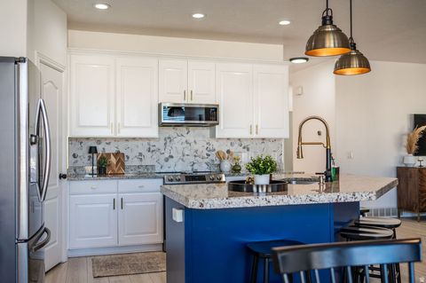 Tiny photo for 4222 W CHESTNUT VIEW DR DR, South Jordan, UT 84009 (MLS # 2129784)