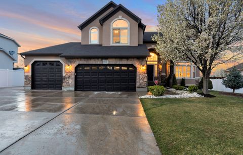 Tiny photo for 4222 W CHESTNUT VIEW DR DR, South Jordan, UT 84009 (MLS # 2129784)