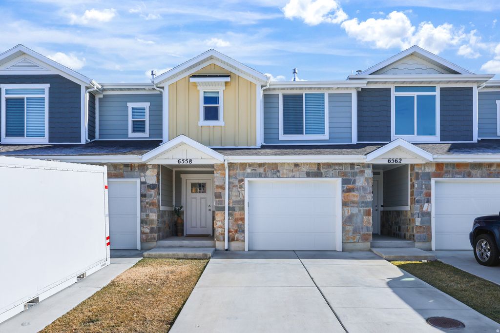 Photo for 6558 S ASPEN LN, South Weber, UT 84405 (MLS # 2138025)