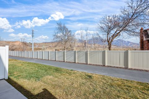 Tiny photo for 6558 S ASPEN LN, South Weber, UT 84405 (MLS # 2138025)