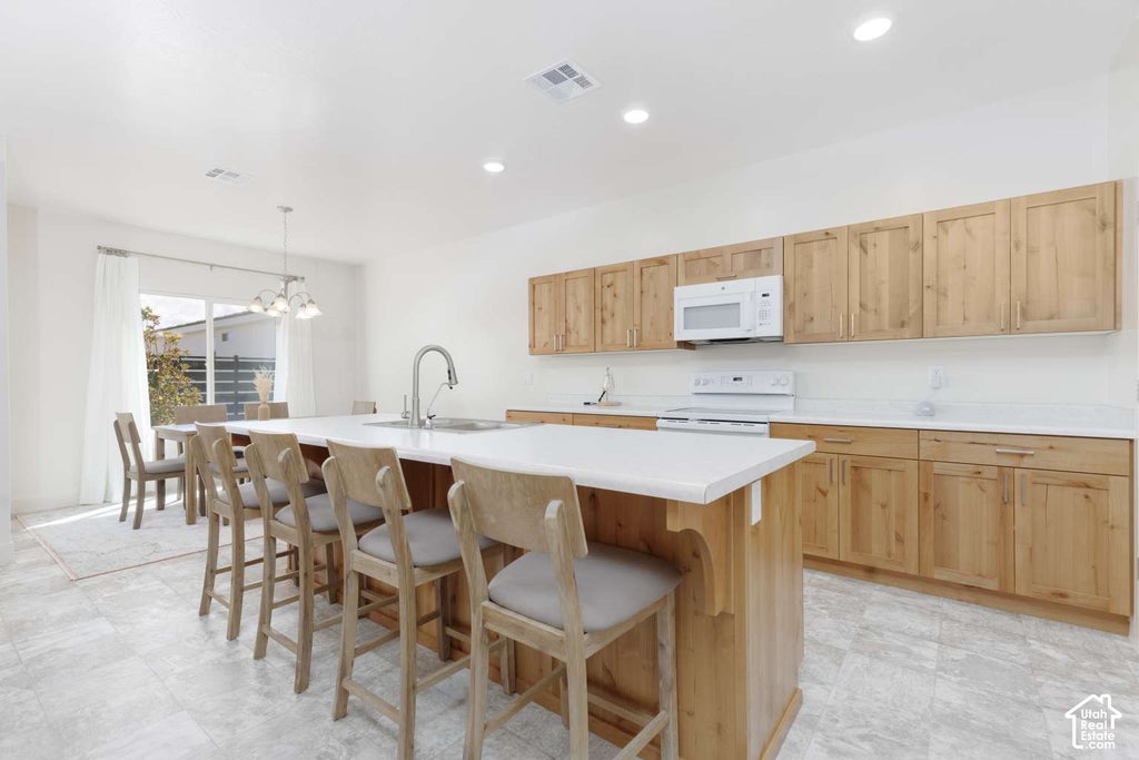 Photo of 375 S DEEP CREEK DR, Washington, UT 84780 (MLS # 2189540)