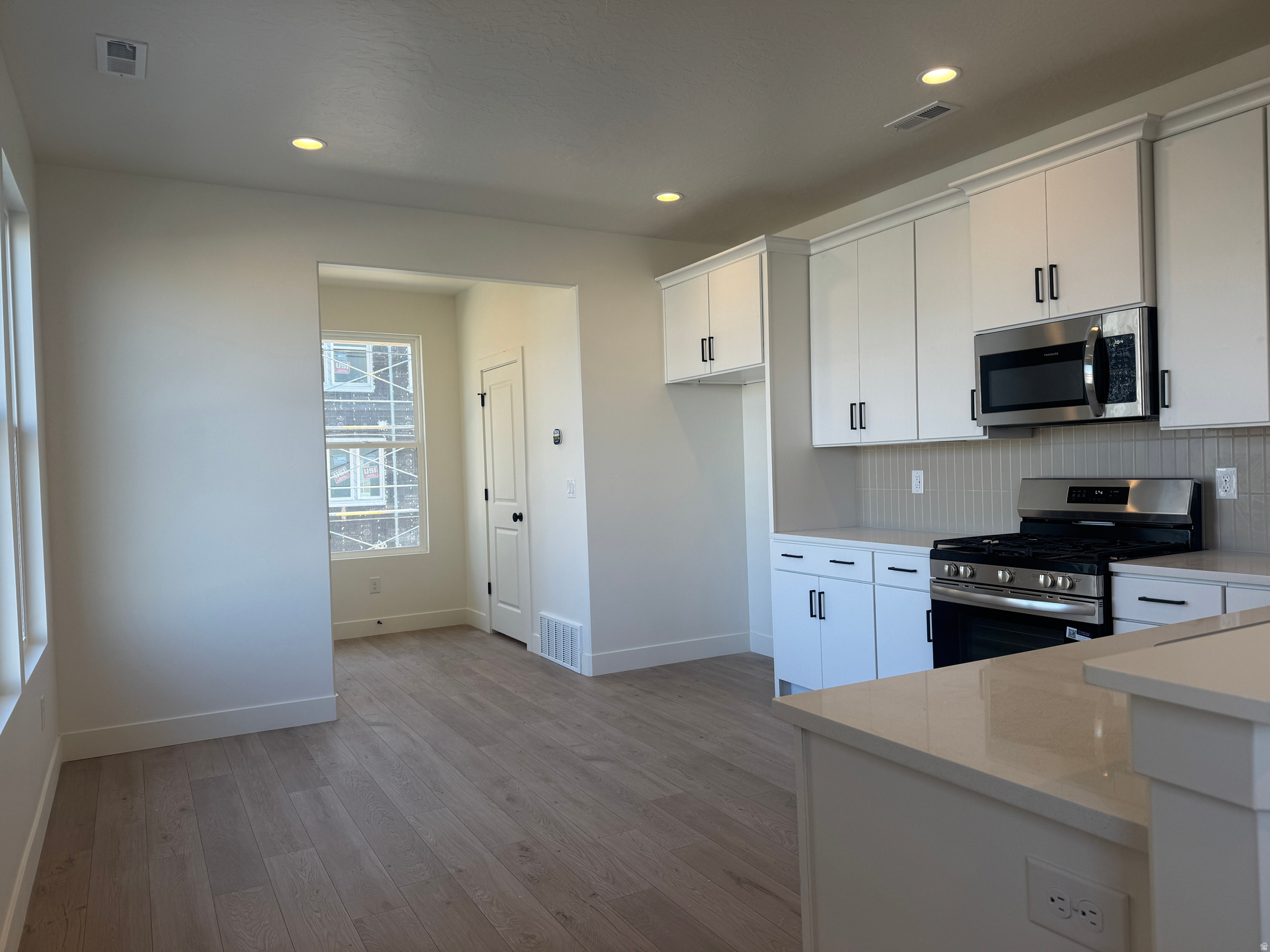 DOWNTOWN DAYBREAK - Residential