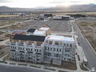 DOWNTOWN DAYBREAK - Residential