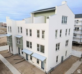 DOWNTOWN DAYBREAK - Residential