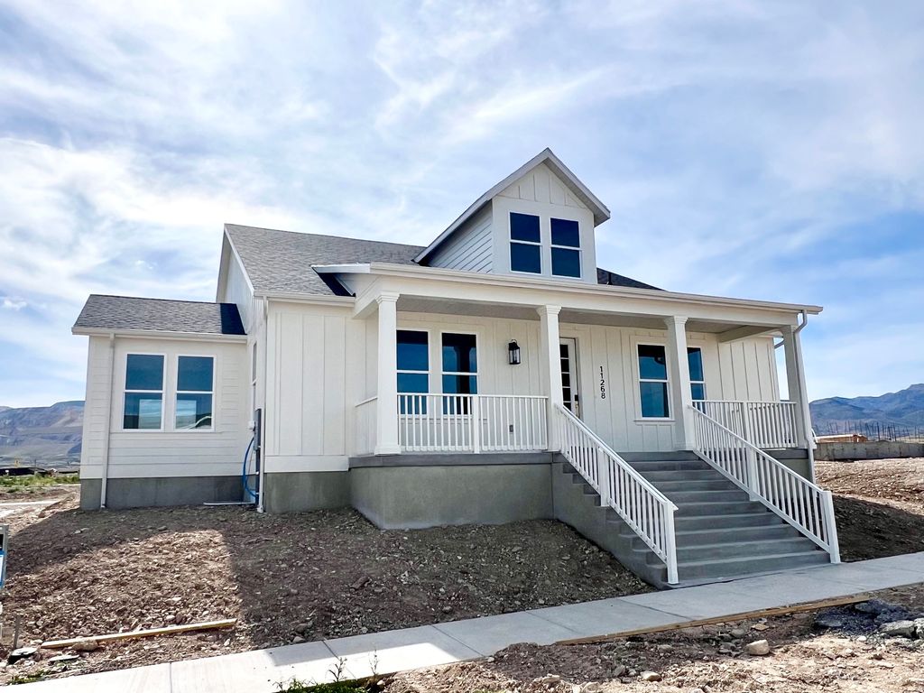 Photo of 11268 S HAZEL GREEN DR W #3-175, South Jordan, UT 84009 (MLS # 2155912)