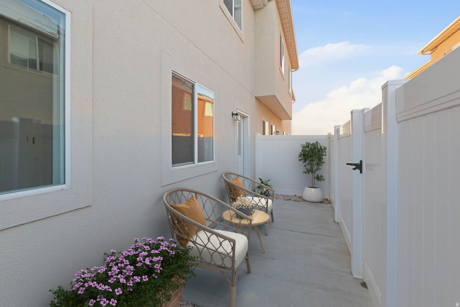 SYCAMORE PLACE - Residential