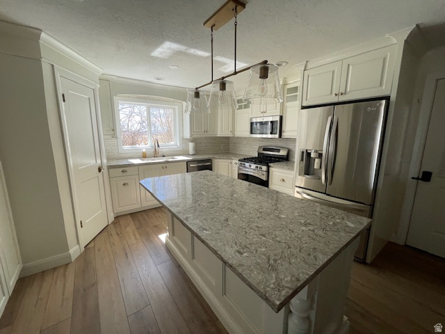 THYRENA BURDICK MINOR SUBD - Residential