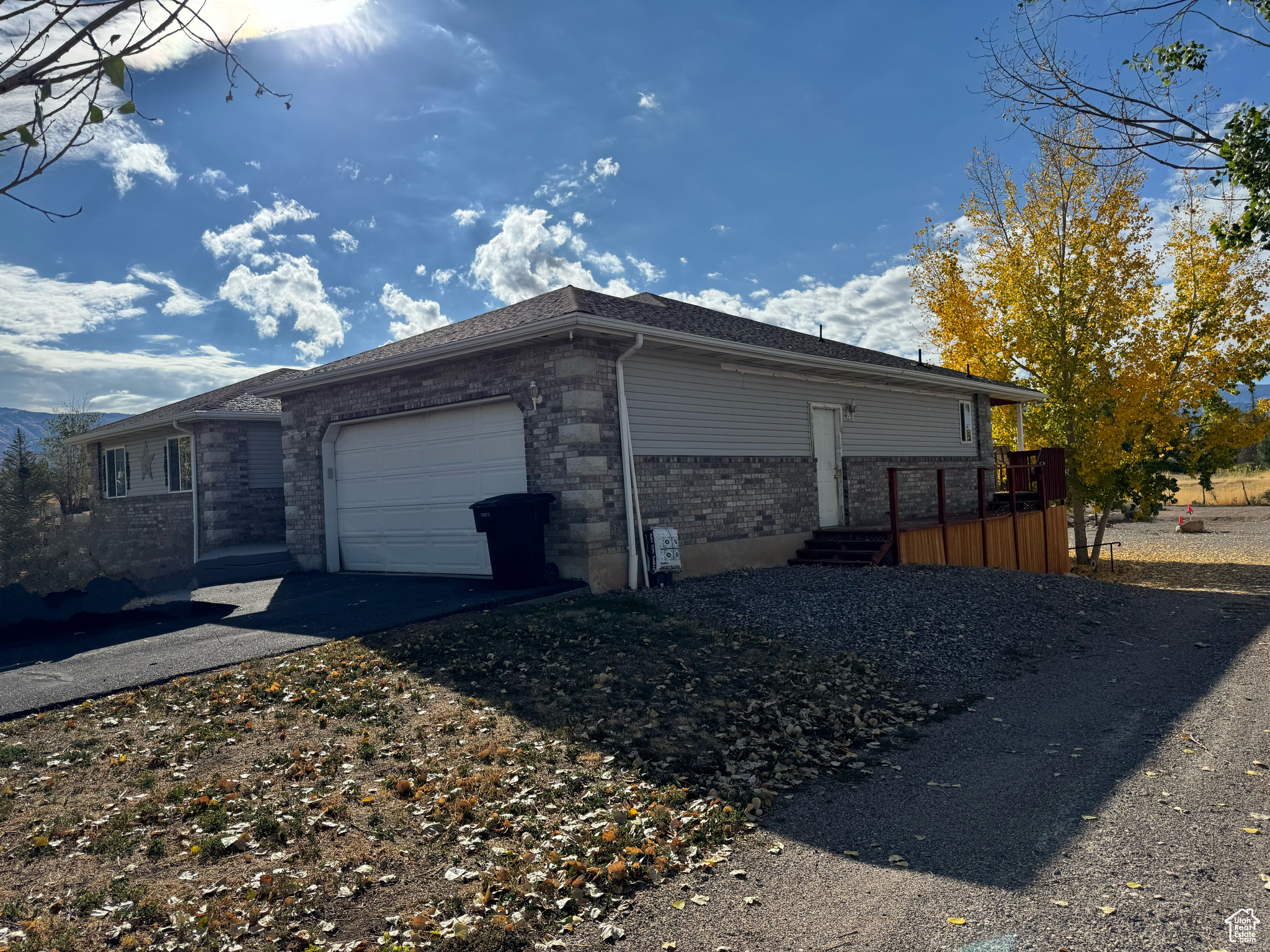COUNTRY ROAD HAVEN - Residential