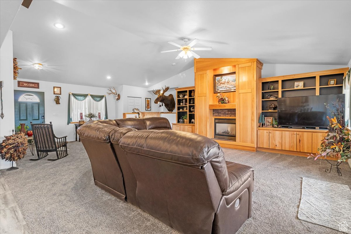 COUNTRY ROAD HAVEN - Residential