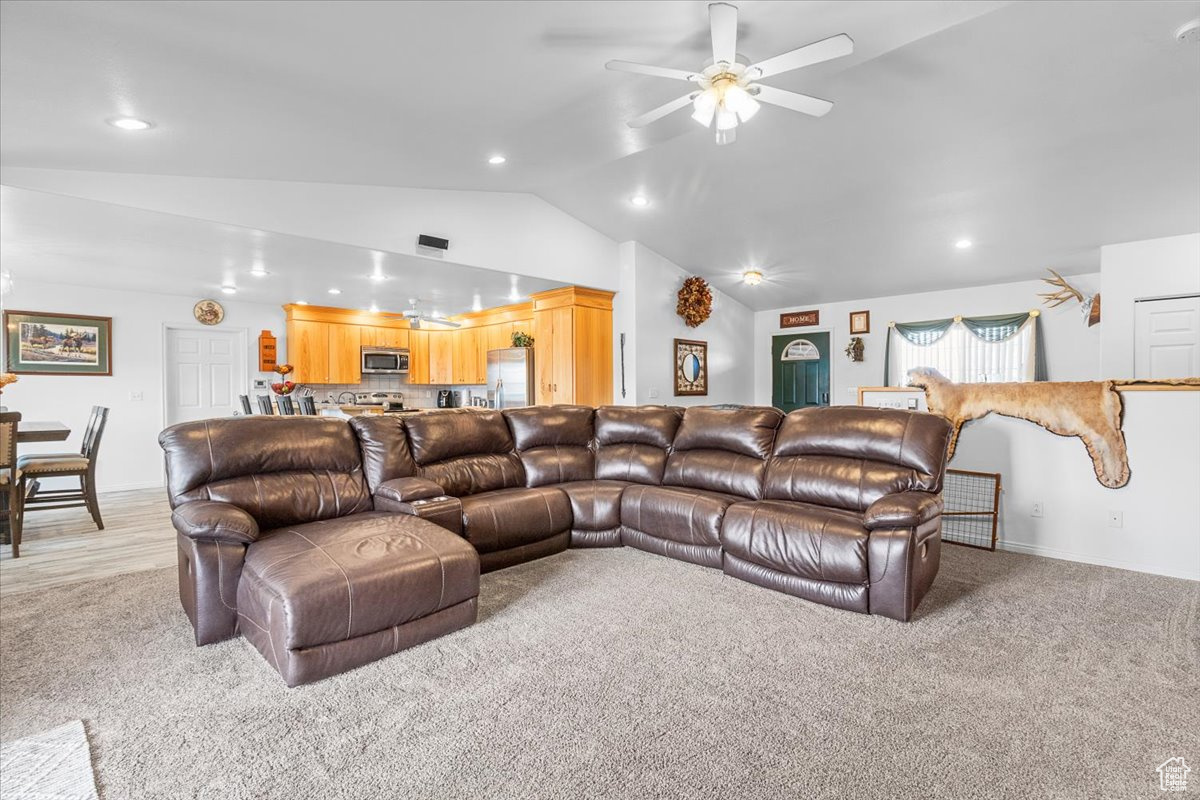 COUNTRY ROAD HAVEN - Residential