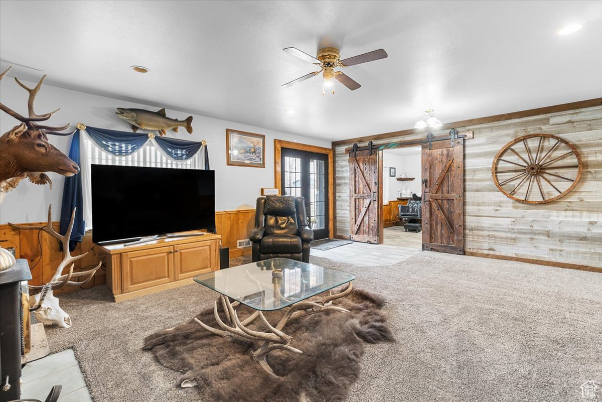 COUNTRY ROAD HAVEN - Residential