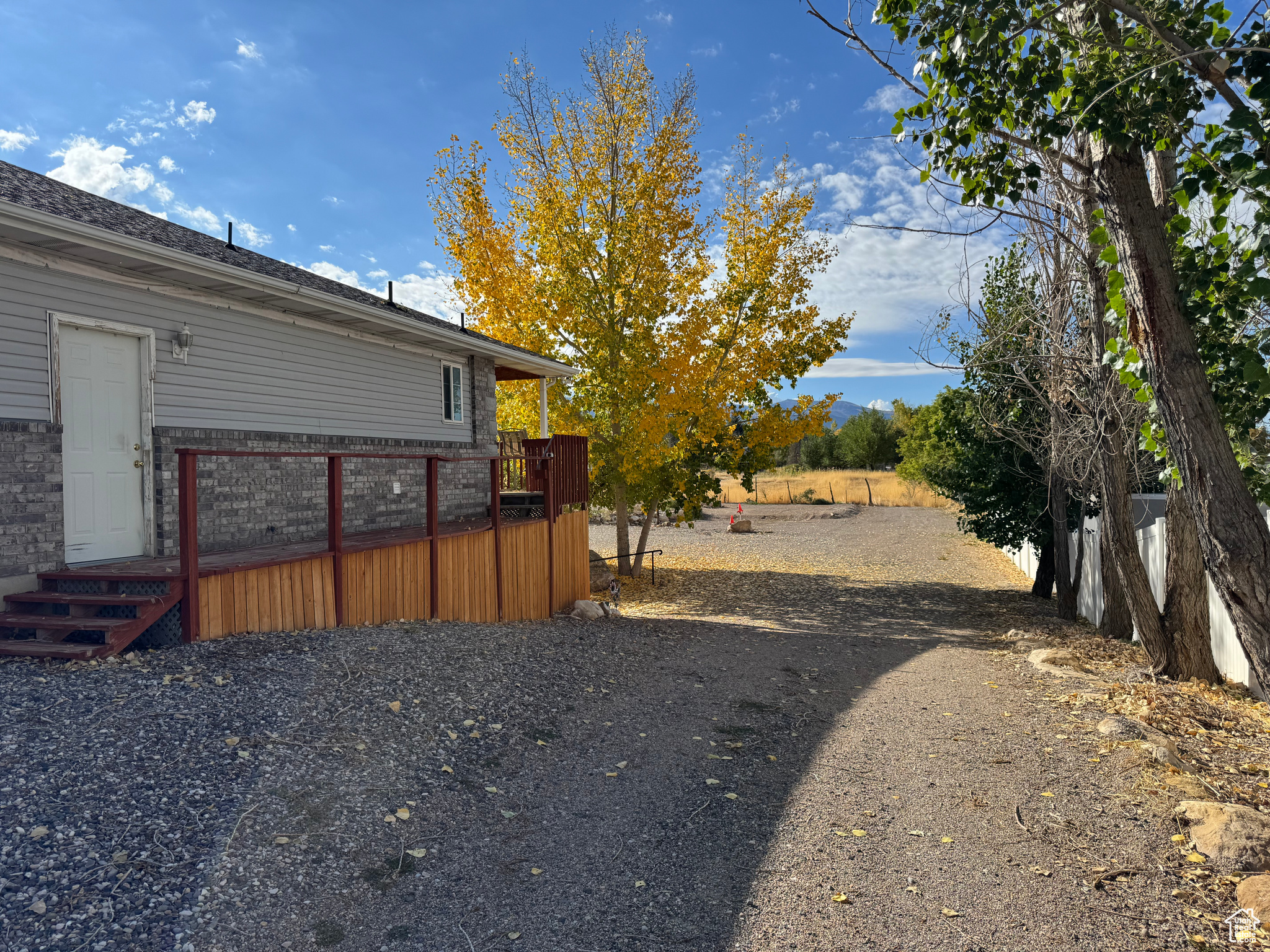 COUNTRY ROAD HAVEN - Residential