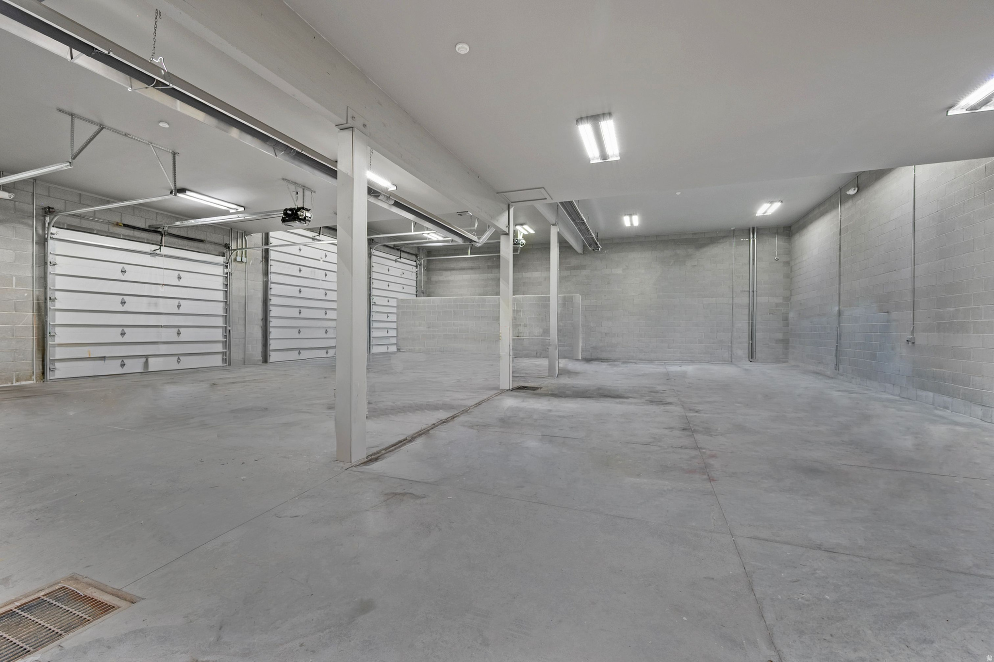 COALVILLE TOWN - Commercial Sale