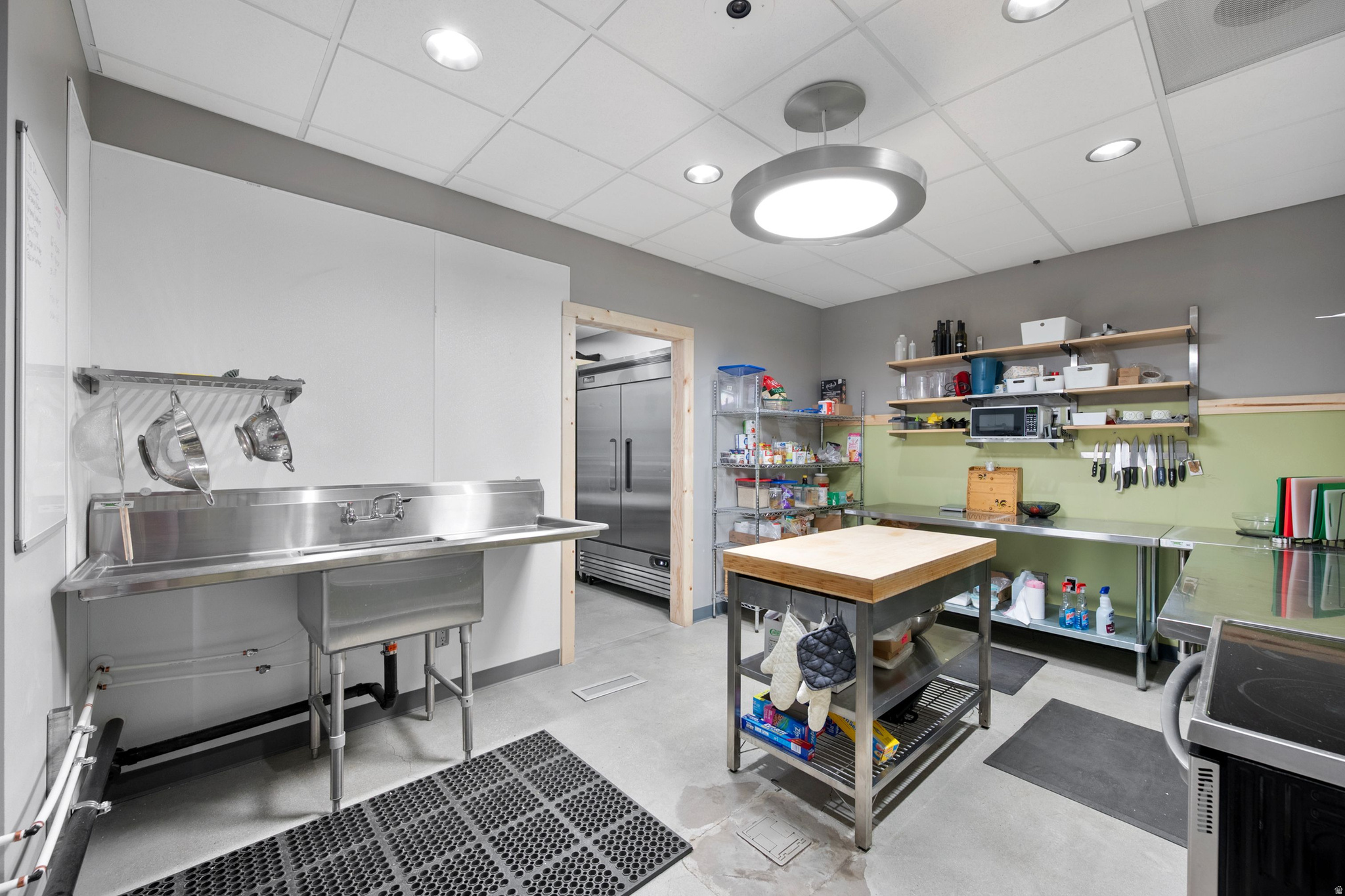 COALVILLE TOWN - Commercial Sale